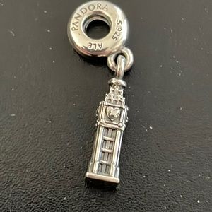 Pandora London Big Ben masks London travel charm